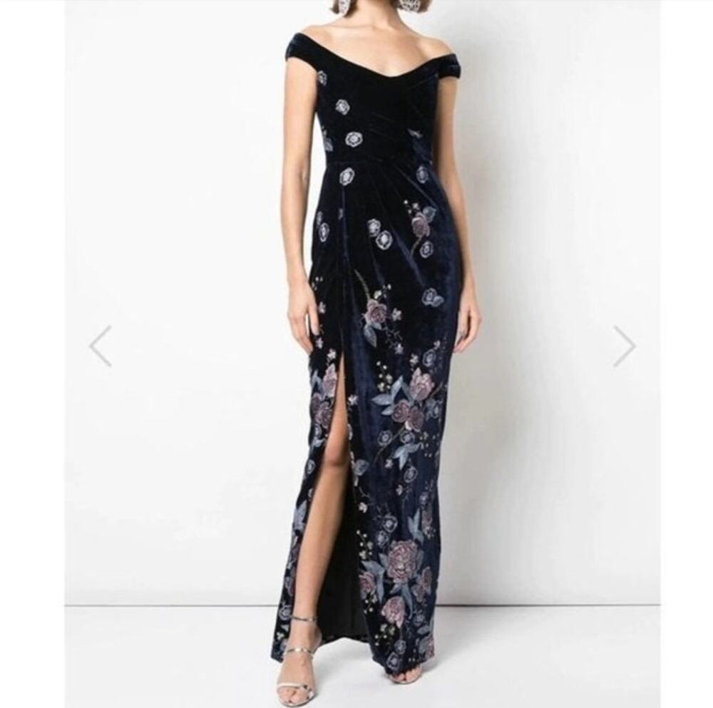 NWT Marchesa Notte Sz 8 Navy Embroidered Velvet Full Length Formal Dress Gown